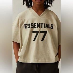 Brand new kids essential football jersey ( just ordered didn’t like size)